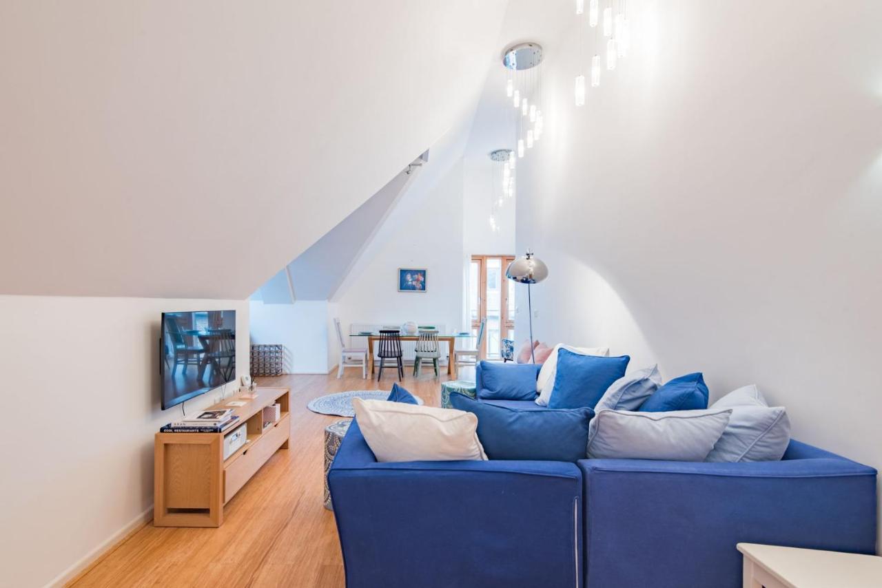 The Loft At Emperor Court By Bloom Stays كانتربيري المظهر الخارجي الصورة